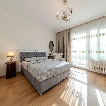 Dilek Istanbul